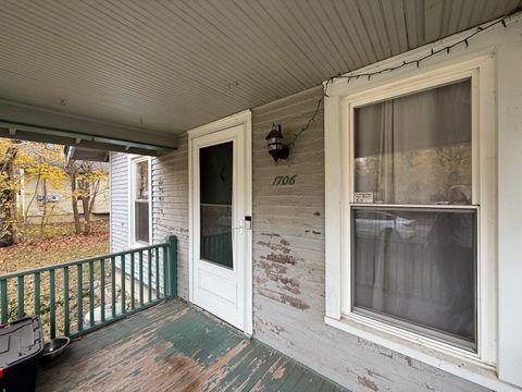 A home in Kalamazoo Twp