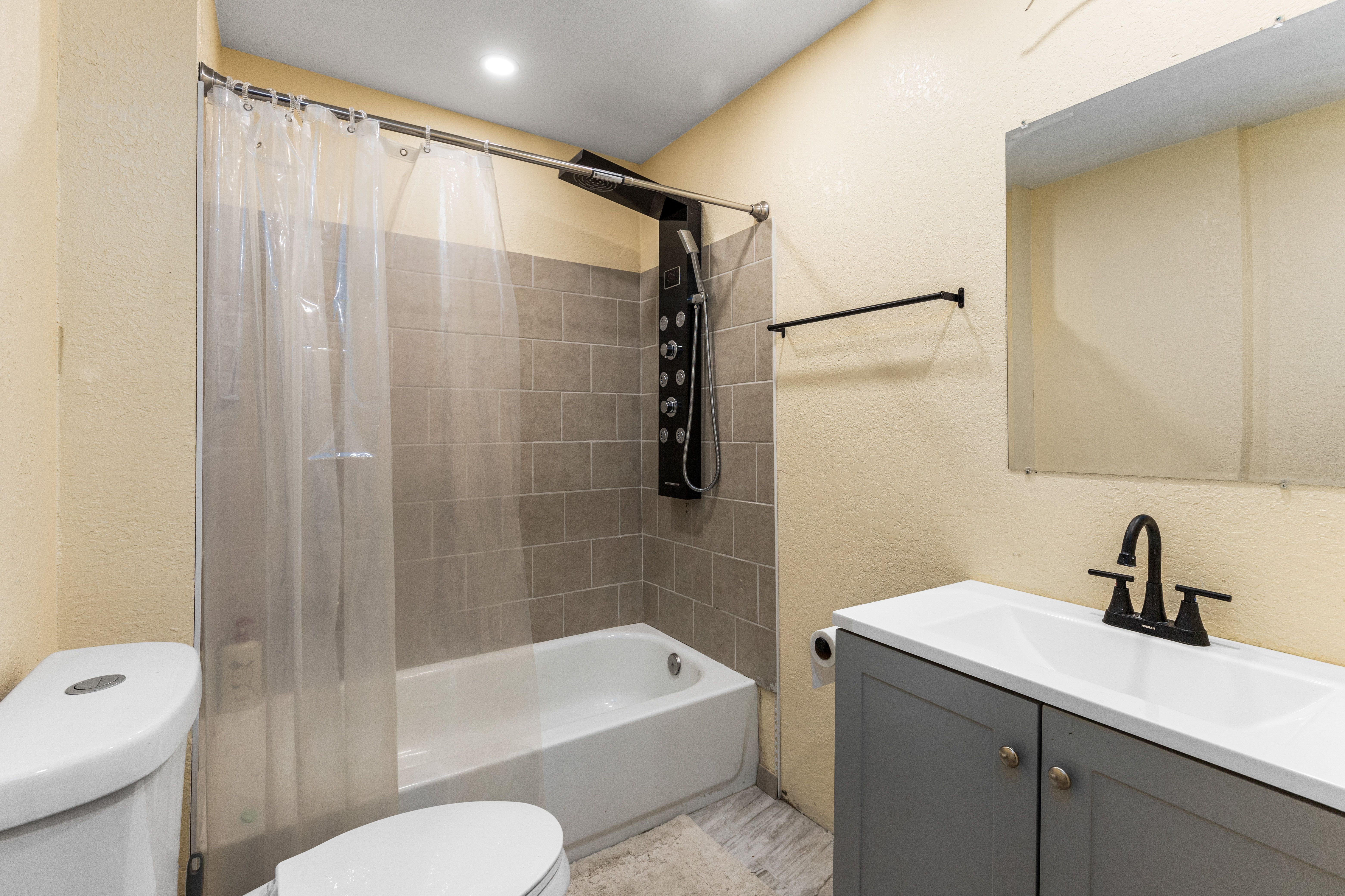 Detroit, Michigan 48204, United States, 4 Bedrooms Bedrooms, ,2 BathroomsBathrooms,Residential,Active,34094