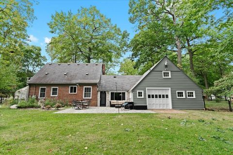 A home in Waterford Twp