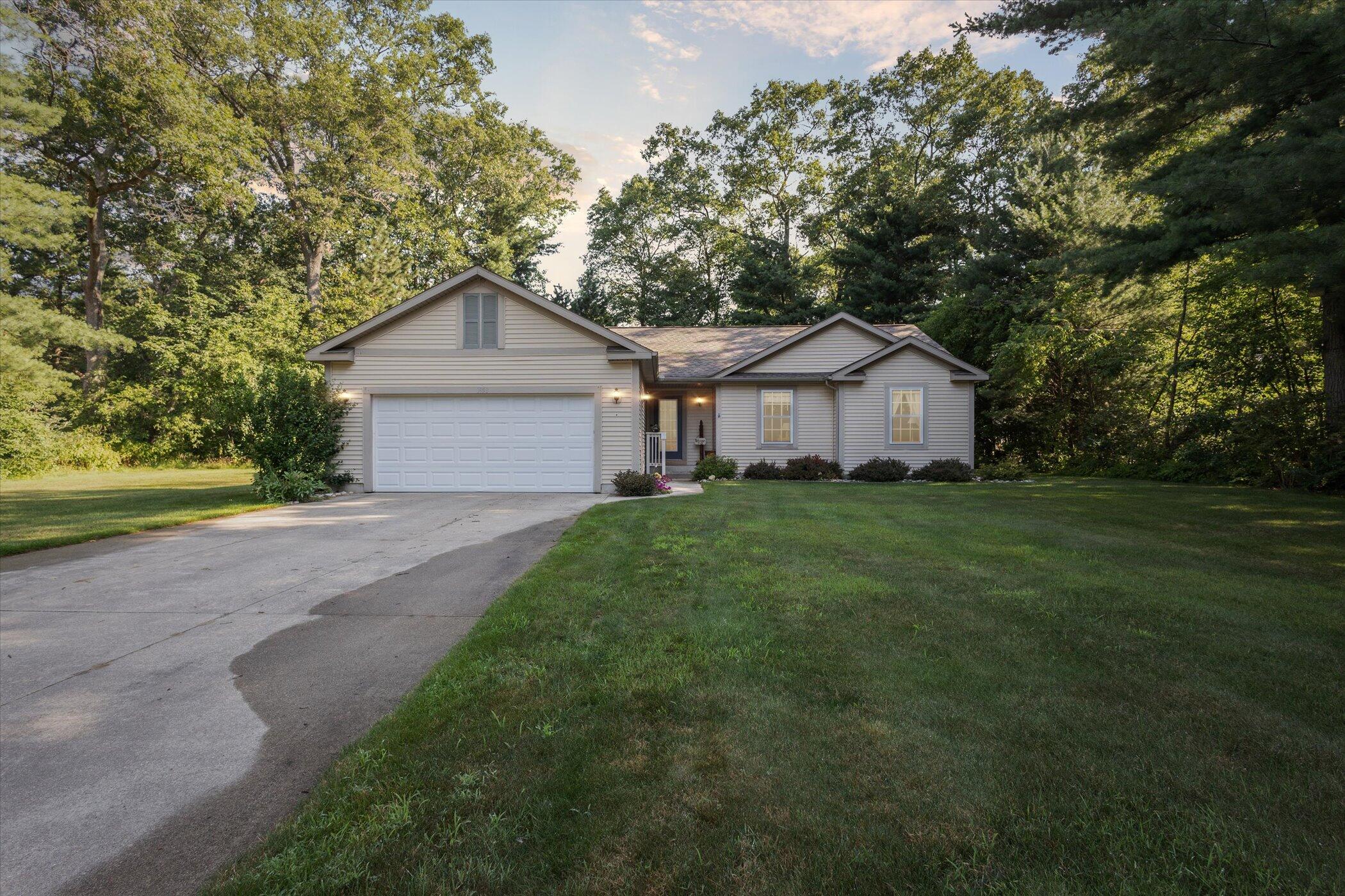 View Fruitland Twp, MI 49461 house