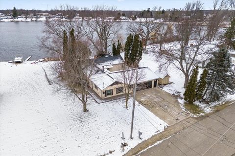 A home in Fenton Twp