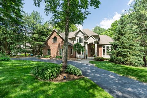 Photo of 9388 Lake Ridge Drive, Springfield Township, MI 48348 (MLS # 20240035145)