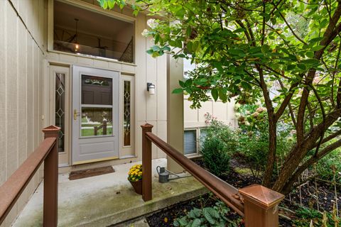 A home in West Bloomfield Twp