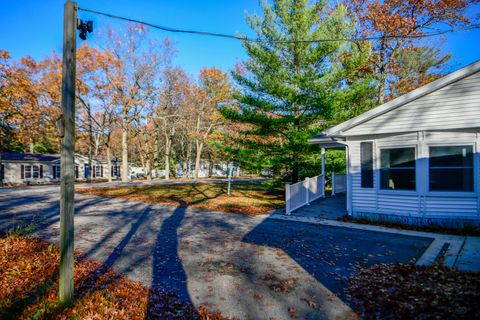 A home in Caseville Twp