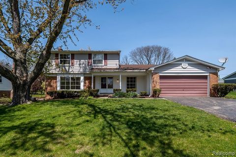 A home in Bloomfield Twp