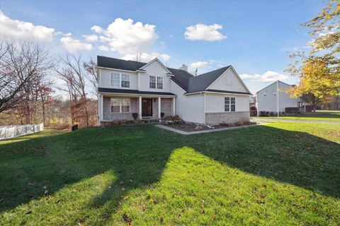 A home in Putnam Twp