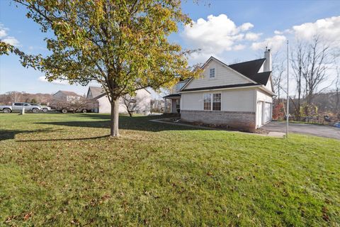 A home in Putnam Twp