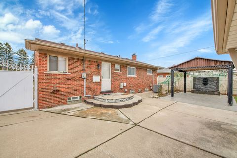 A home in Dearborn Heights