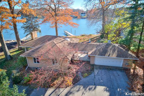 A home in Fruitport Twp