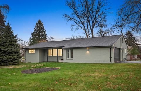 A home in Bloomfield Twp