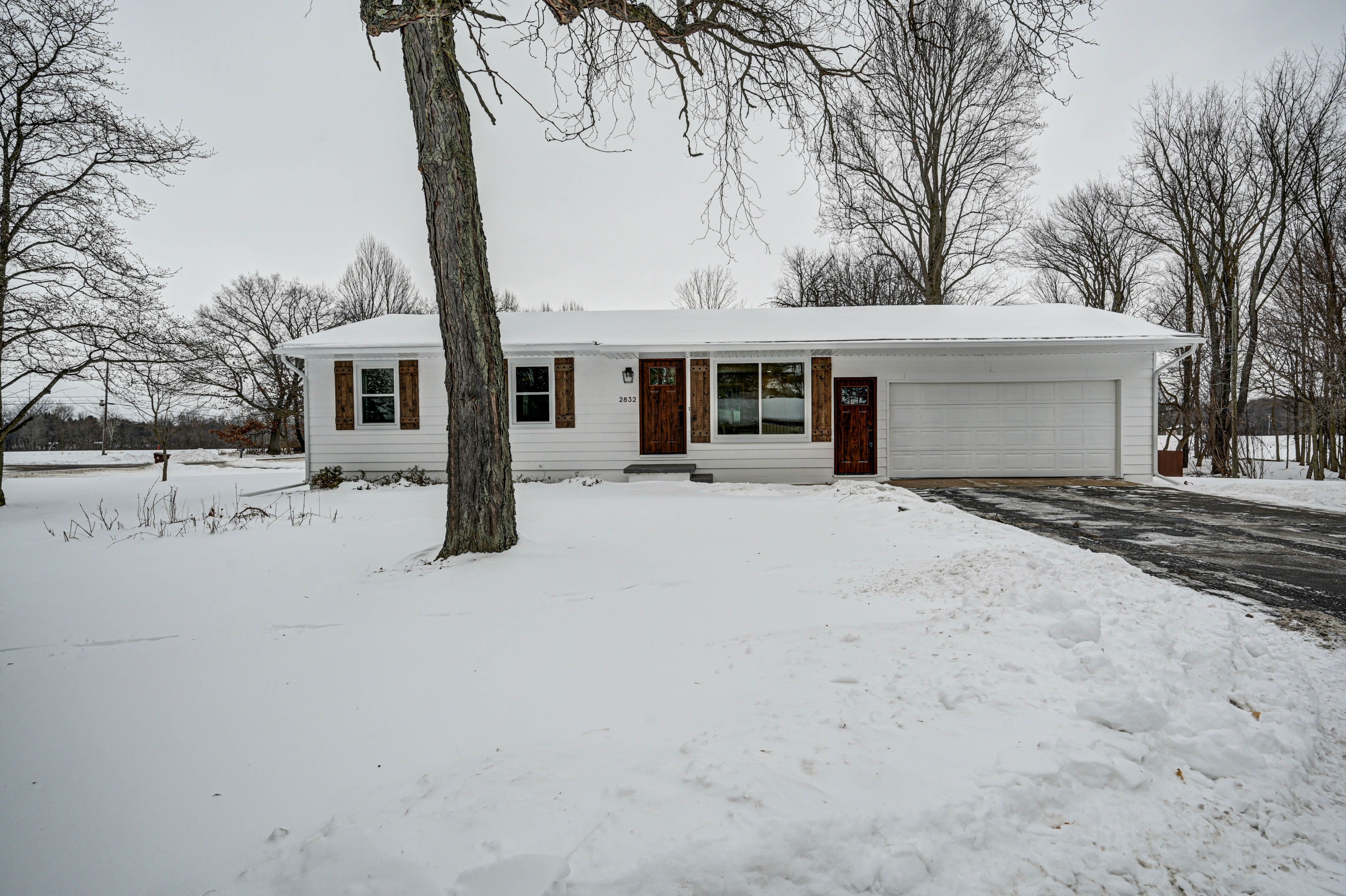 2832 GRAMER Road