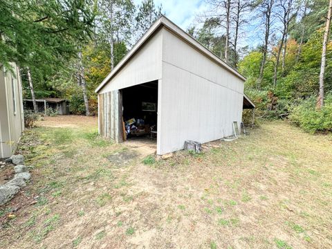 A home in Beaver Twp