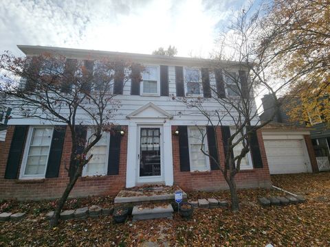 A home in Harper Woods