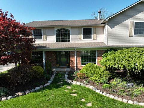 A home in Grosse Ile Twp