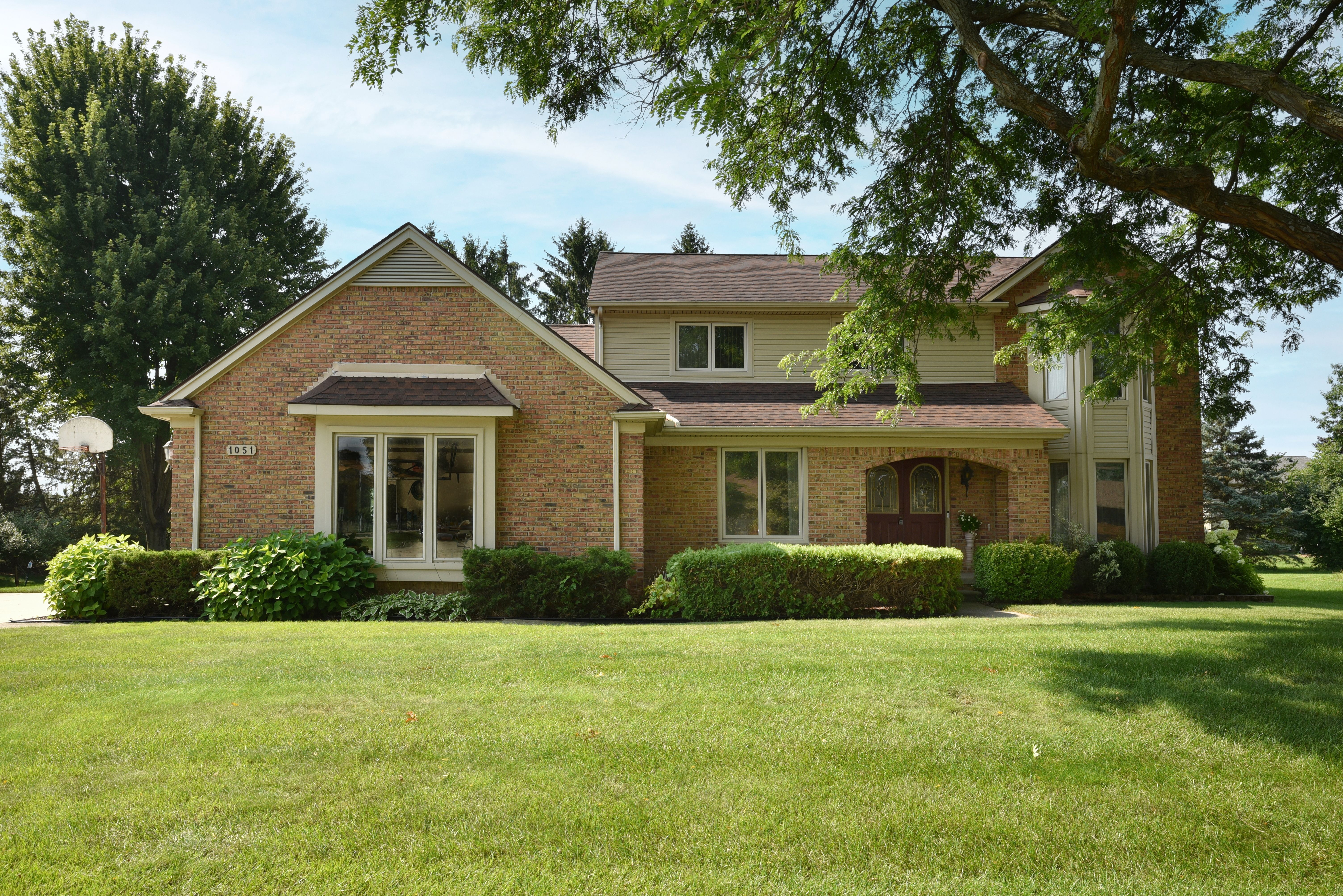 View Troy, MI 48098 house