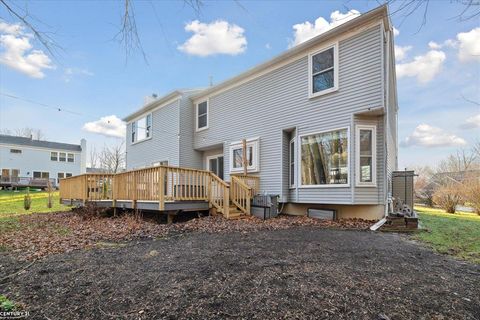 A home in West Bloomfield Twp