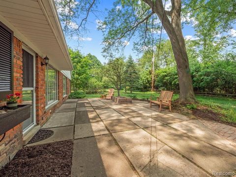 A home in Bloomfield Twp