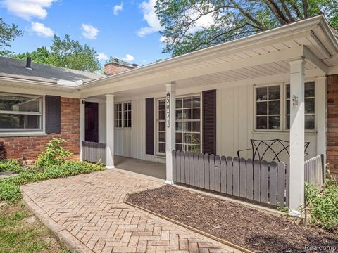 A home in Bloomfield Twp