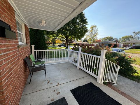 A home in Dearborn Heights