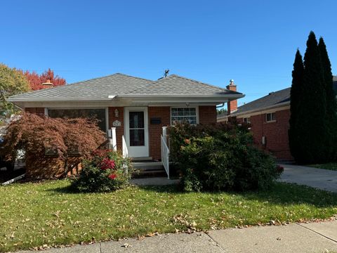 A home in Dearborn Heights