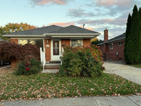 A home in Dearborn Heights