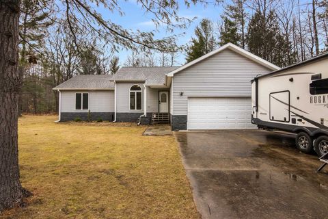 A home in Kalkaska Twp