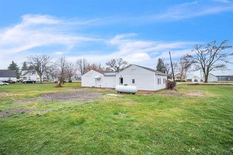 A home in Monitor Twp