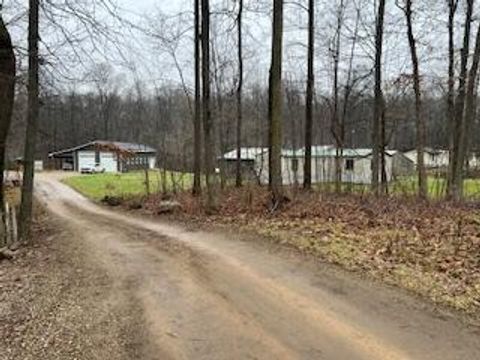 A home in Newberg Twp