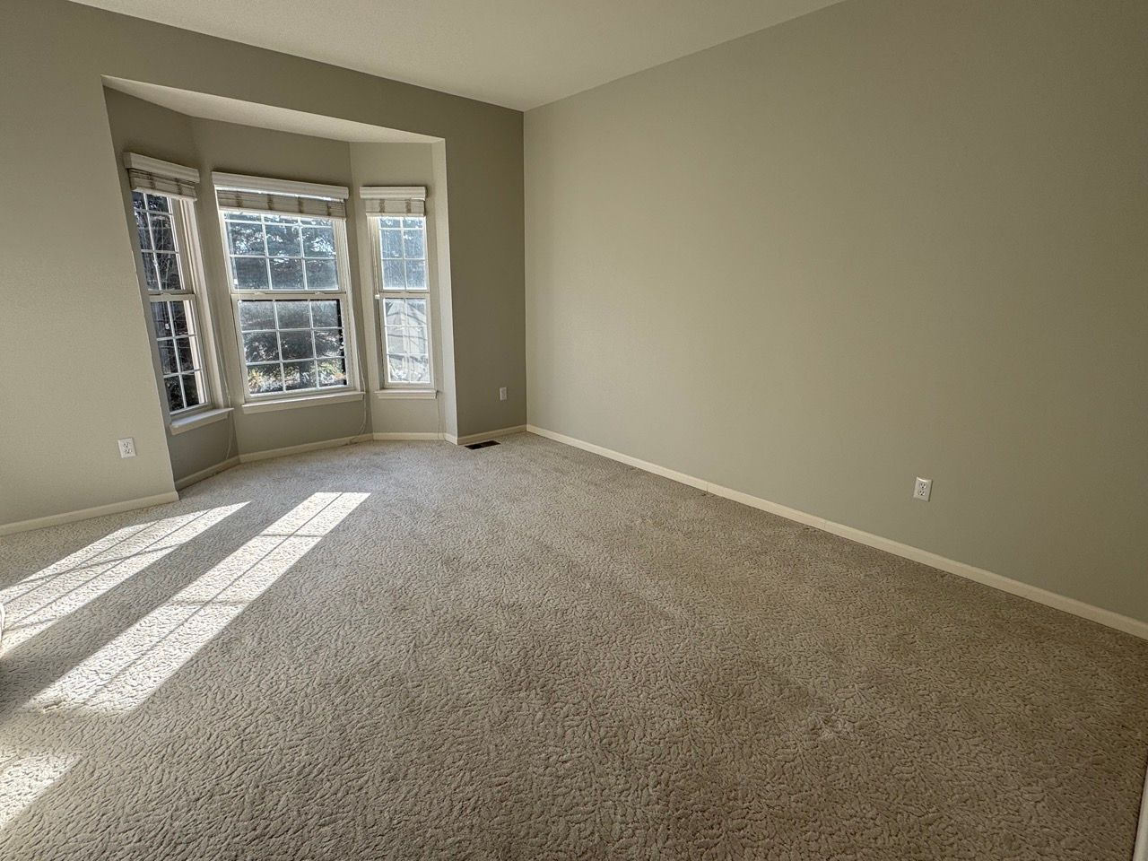 44767 ELLERY Lane