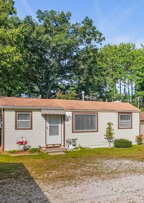 A home in Houghton Lake