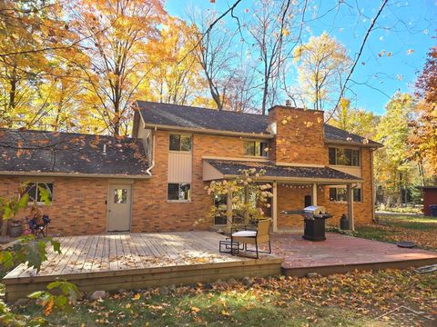 A home in Saginaw Twp