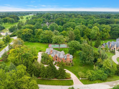 A home in Bloomfield Hills