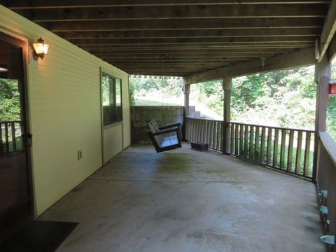 A home in Ogemaw Twp