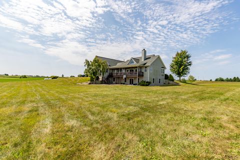 A home in Sharon Twp