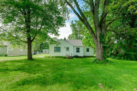 A home in Van Buren Twp