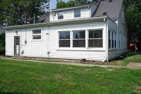 A home in Frenchtown Twp