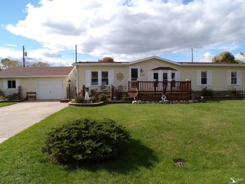 A home in Frenchtown Twp