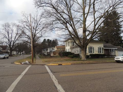 A home in Fennville