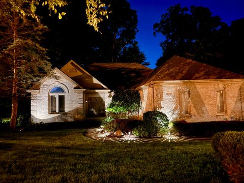 A home in Commerce Twp