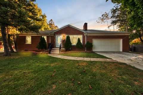 A home in Harper Woods