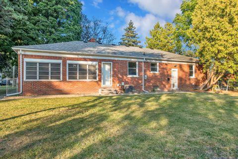 A home in Harper Woods