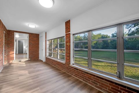 A home in Harper Woods