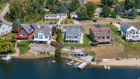 A home in Somerset Twp