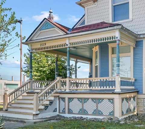 A home in Lincoln Park