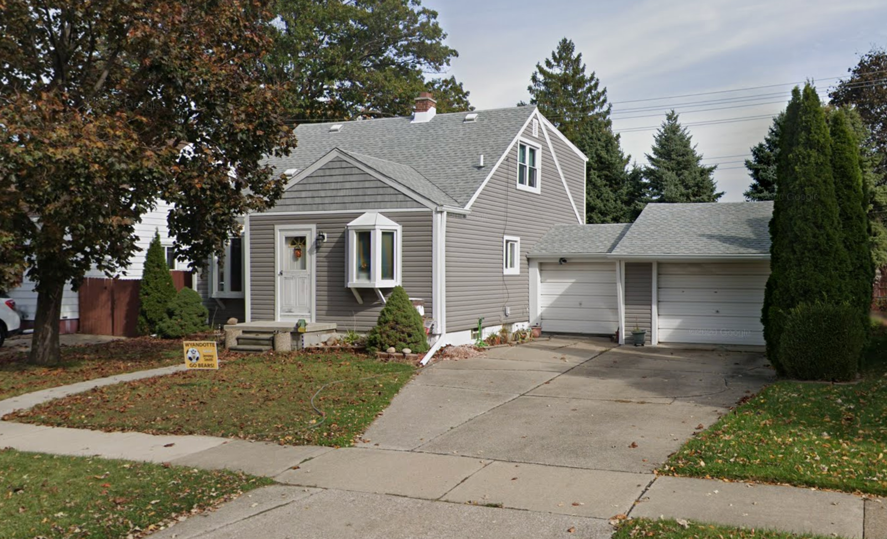 View Southgate, MI 48195 house