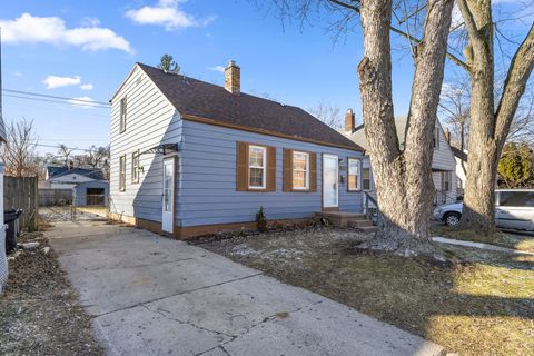 A home in Harper Woods