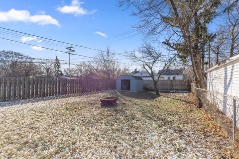 A home in Harper Woods