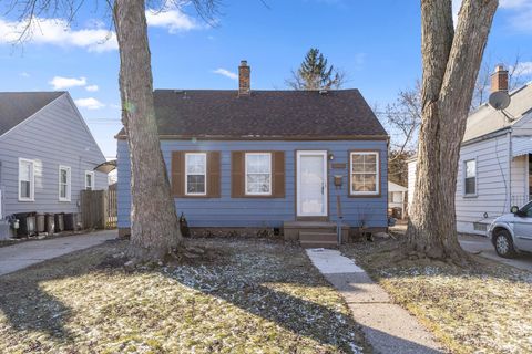 A home in Harper Woods