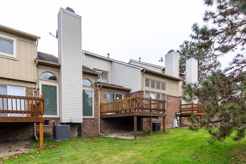 A home in West Bloomfield Twp