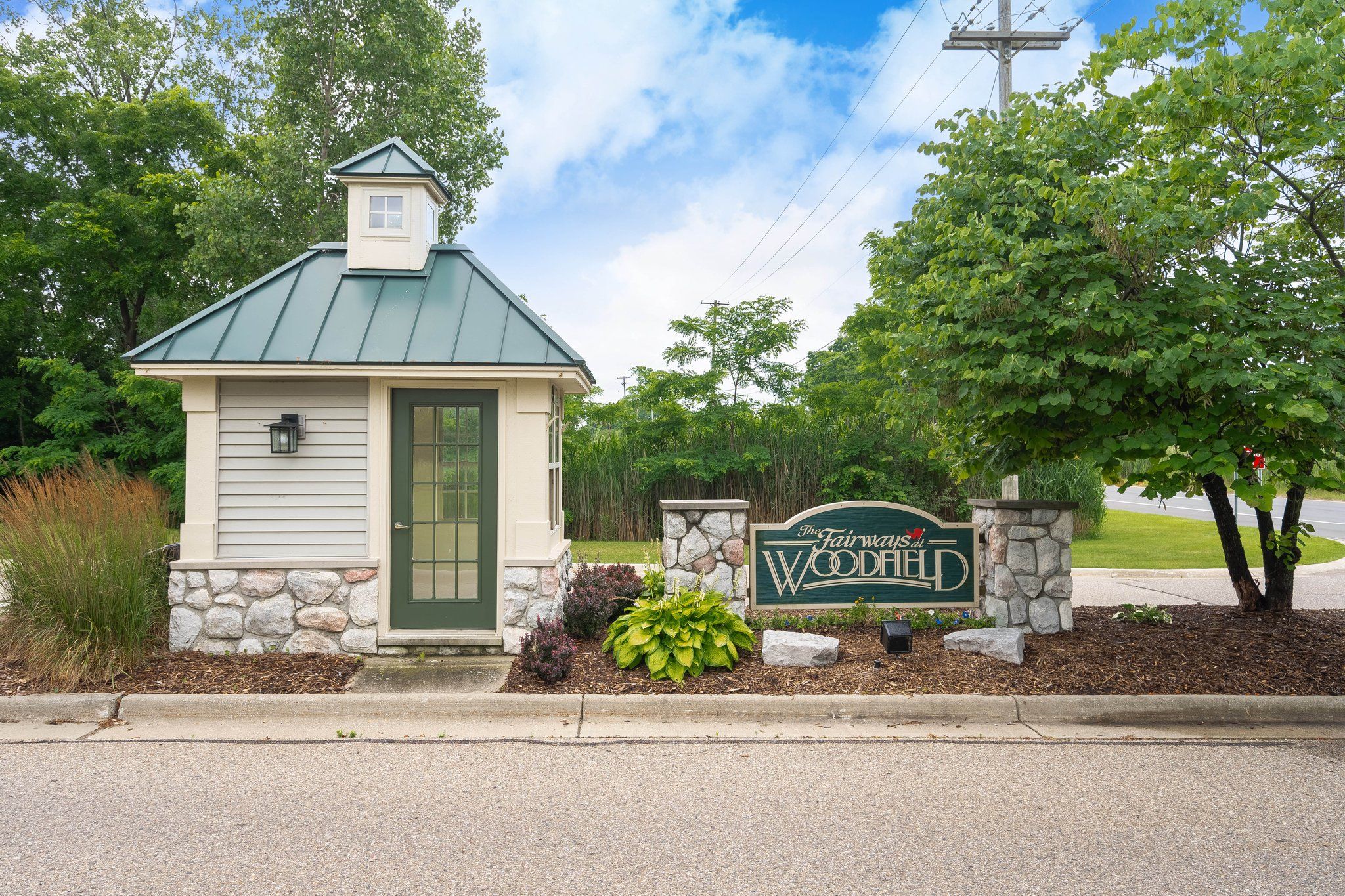 View Grand Blanc Twp, MI 48439 condo